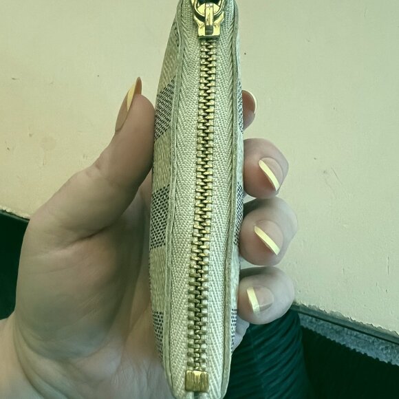 Louis Vuitton Damier Azur Key Pouch - Picture 12 of 13